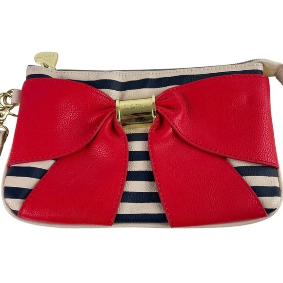 Betsey Johnson Bow-Nanza Wristlet Red Bow Gold Accents Blue Striped - Picture 2 of 11